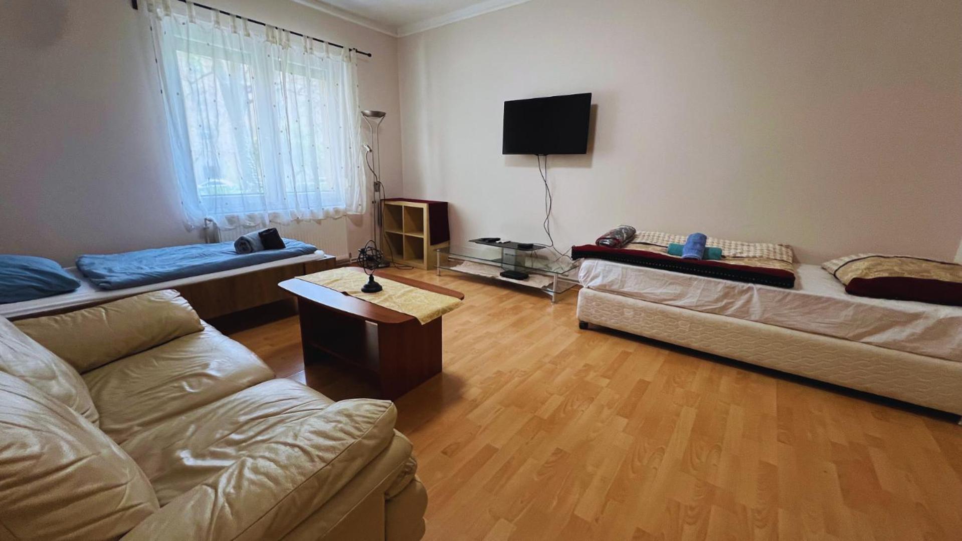 Family Friendly Apartman Будапеща Екстериор снимка